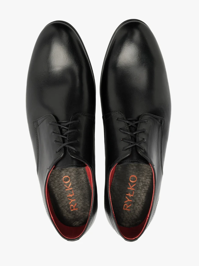 Schwarze Halbschuhe mit Ziernähten