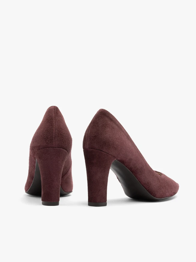Kastanienbraune klobige Stiletto-Pumps