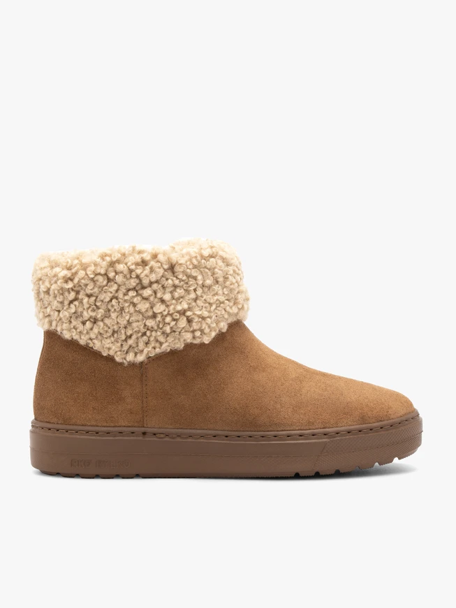 Rust women’s snow boots