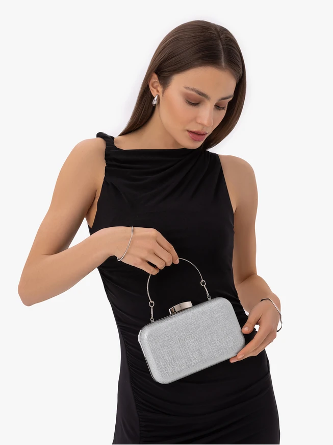 Elegante silberne Clutch-Tasche