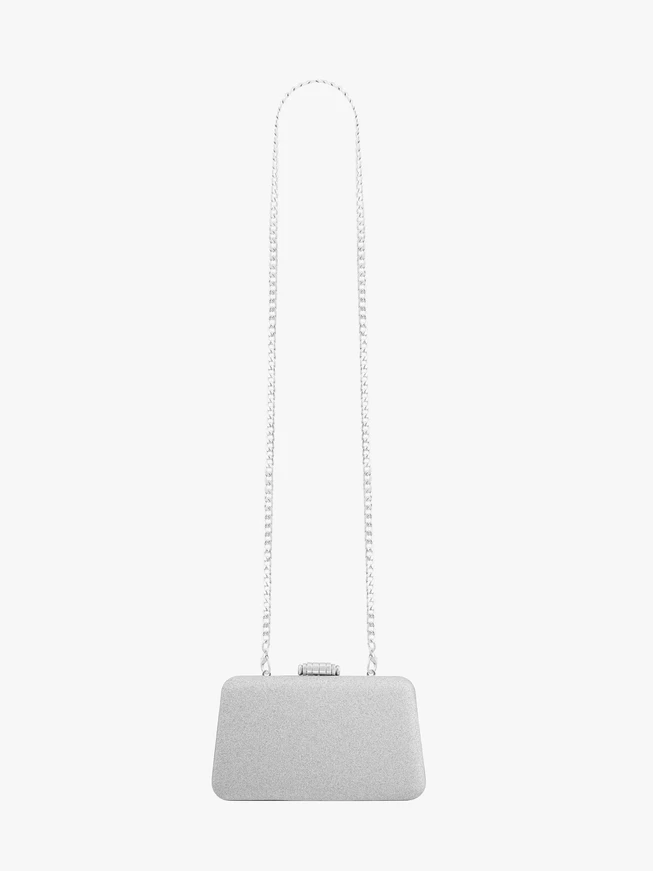 Silberne Clutch-Tasche