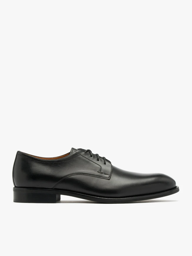Black men’s shoes