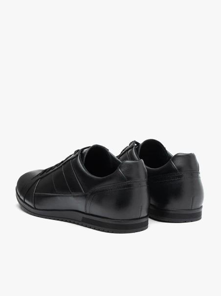 Black casual lace-up shoes