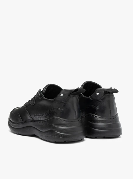 Czarne sneakersy ze skóry licowej