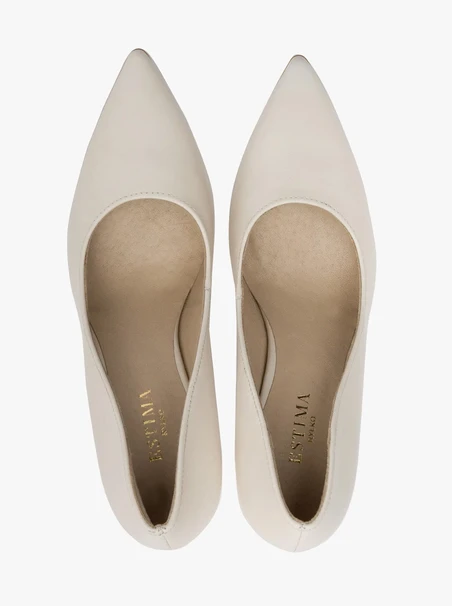 Cremefarbene hochhackige Pumps