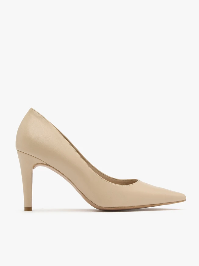 Beigefarbene Stiletto-Pumps
