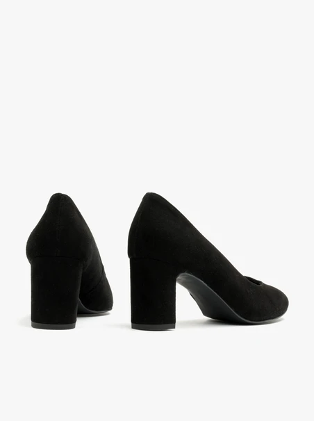 Schwarze Stiletto-Pumps