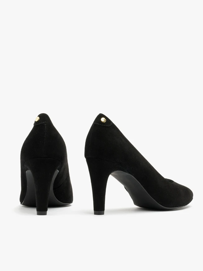 Stiletto pumps