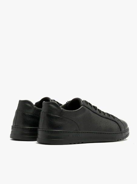 Black sporty shoes