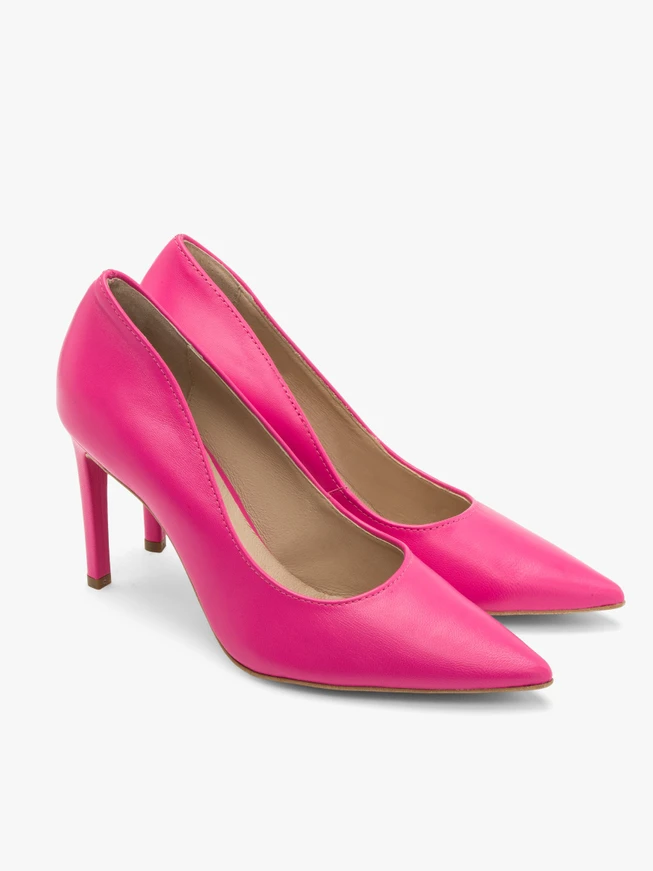 Fuchsiafarbene hochhackige Pumps