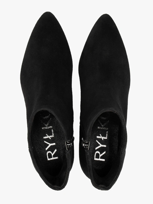 Stöckelschuhe aus schwarzem Velours