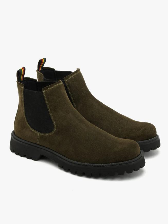 Olivfarbene Herrenslipper mit leichter Sohle