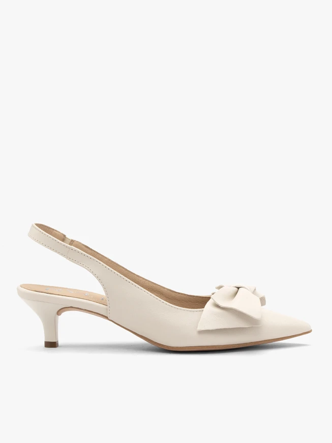 Cremefarbene Damen-Slingback-Pumps auf Entenschnabel