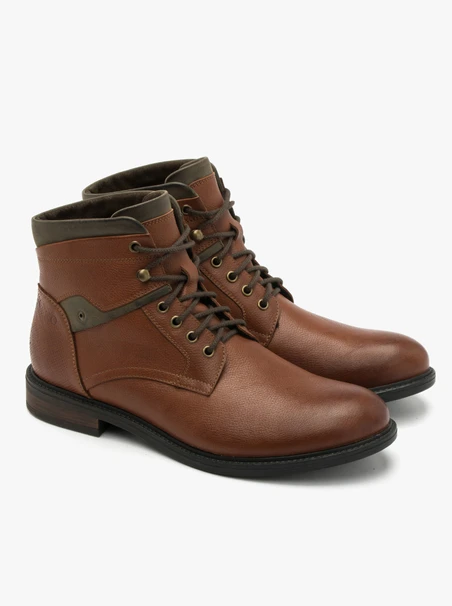 Braune Herrenstiefel