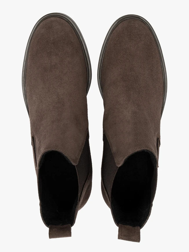 Women’s brown suede Chelsea boots