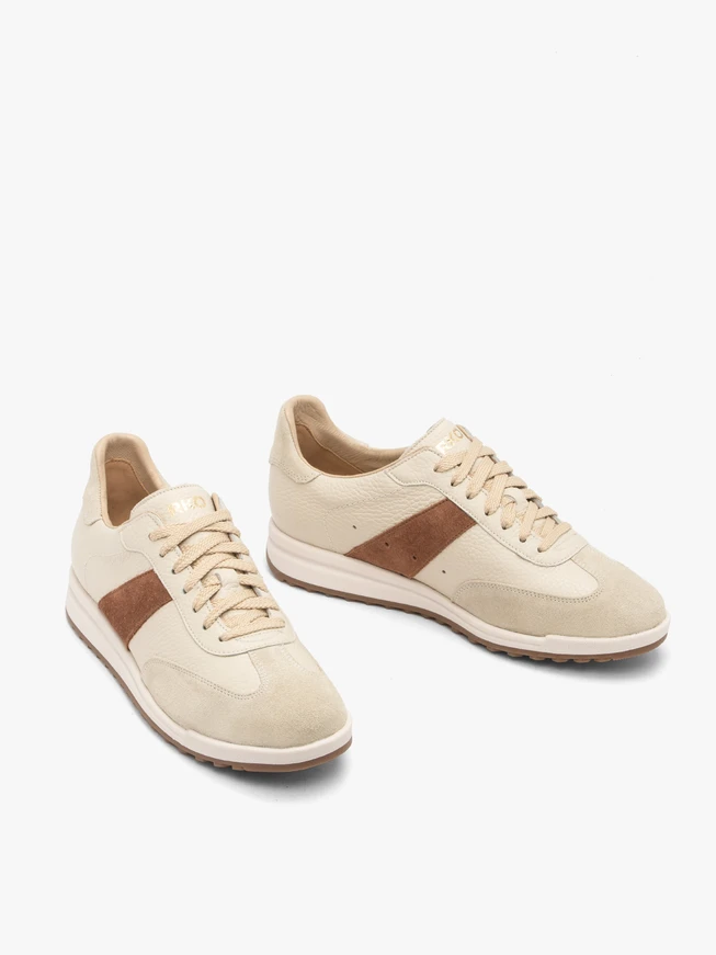 Beigefarbene sportliche Schnürhalbschuhe für Damen