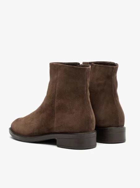Dunkelbraune klassische Velourslederstiefel