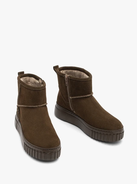 Dunkelgrüne kurze Schneestiefel