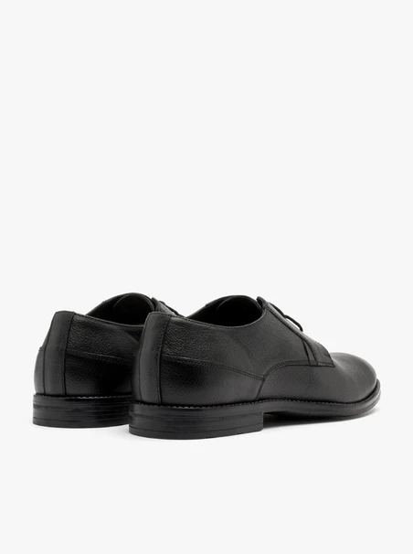Black men’s shoe
