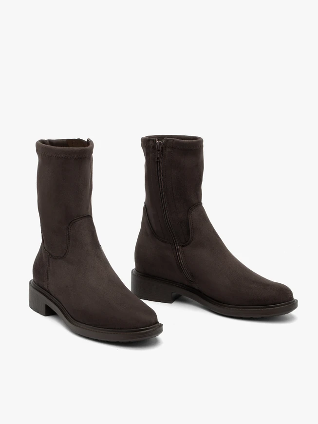 Brauner höherer Stiefel mit elastischem Schaft