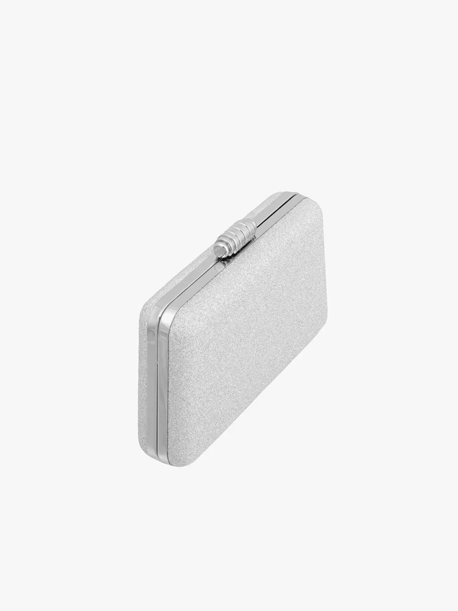 Silberne Clutch-Tasche