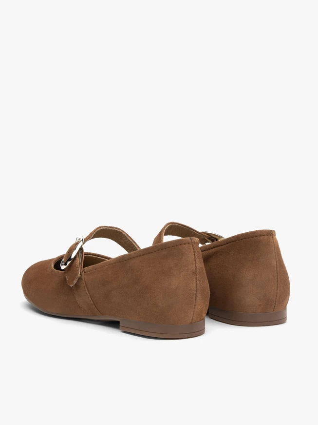 Light brown women’s ballerina flats with strap