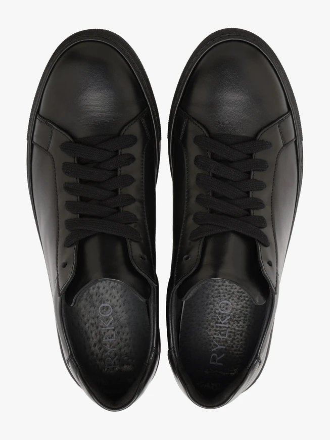 Black men’s sneakers