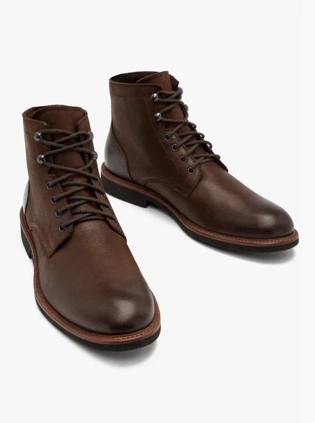 Dunkelbraune Herrenstiefel