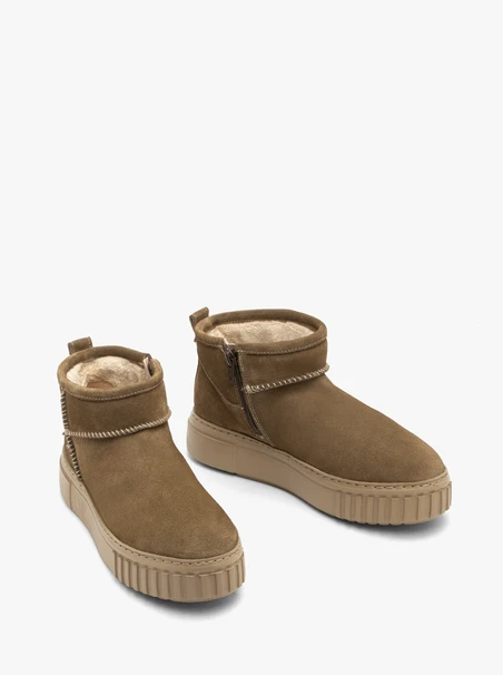 Kurze olivgrüne Schneestiefel