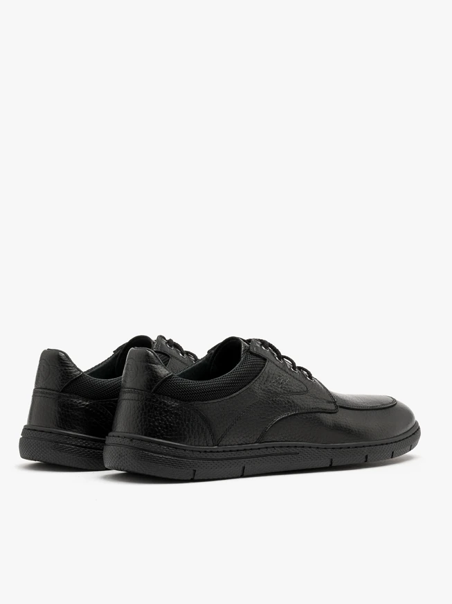 Black men’s shoe