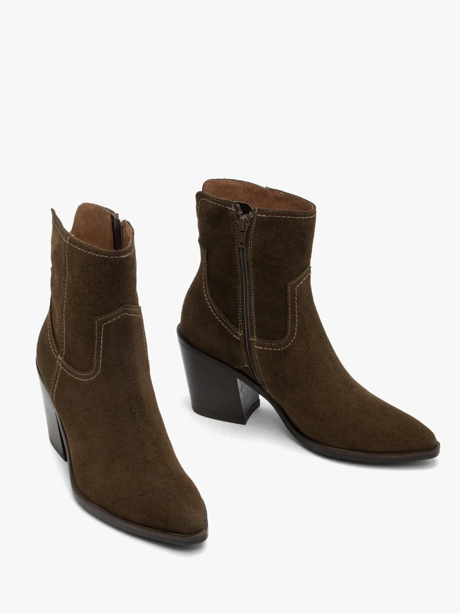 Grüne Veloursstiefel mit Stilettoabsatz
