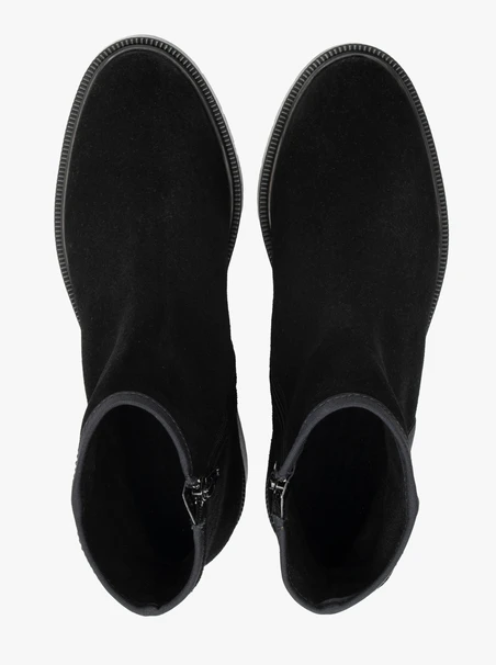 Schwarze Velourslederstiefel