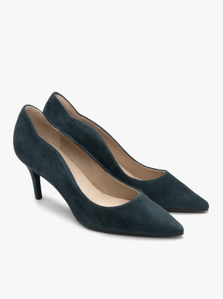 Grüne Velours-Pumps mit verziertem Schaft