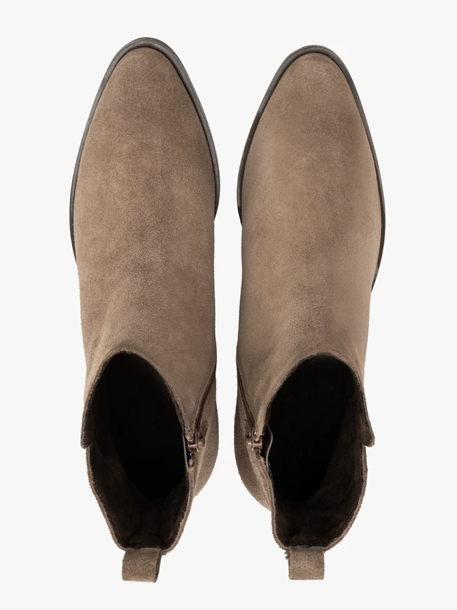 Hellbraune Stiletto-Stiefel