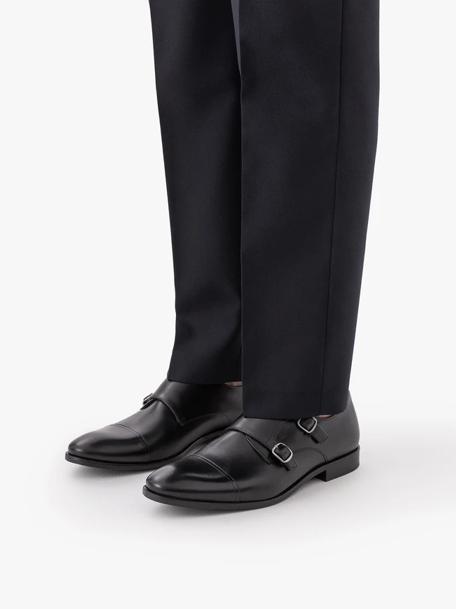 Monk shoes with decorative stitching