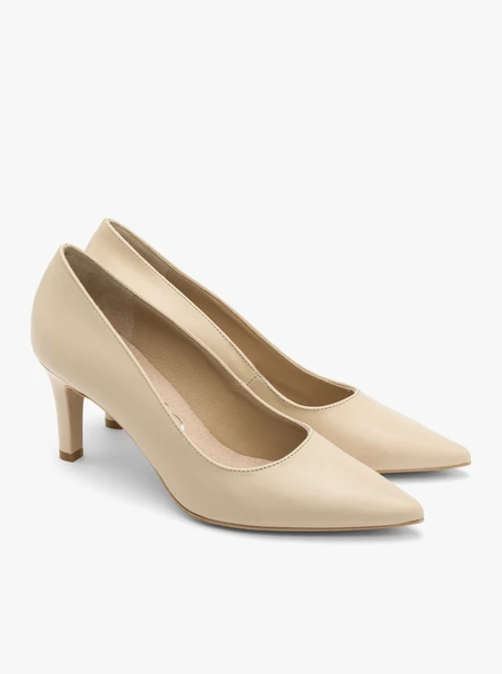 Beige women’s pumps