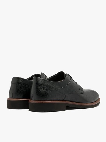 Schwarze Halbschuhe für Männer mit leichter Sohle