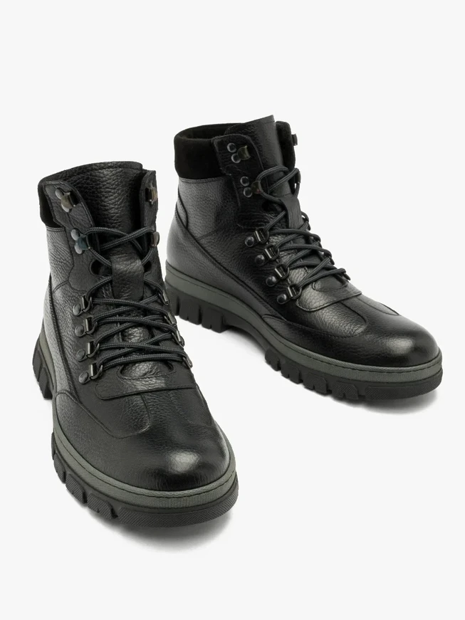 Schwarze Herrenstiefel