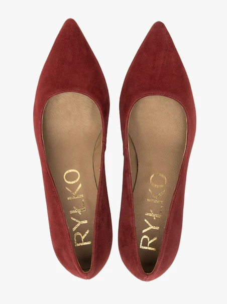 Maroon women's heeled pumps