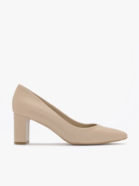 Beigefarbene Pumps mit Stilettoabsatz