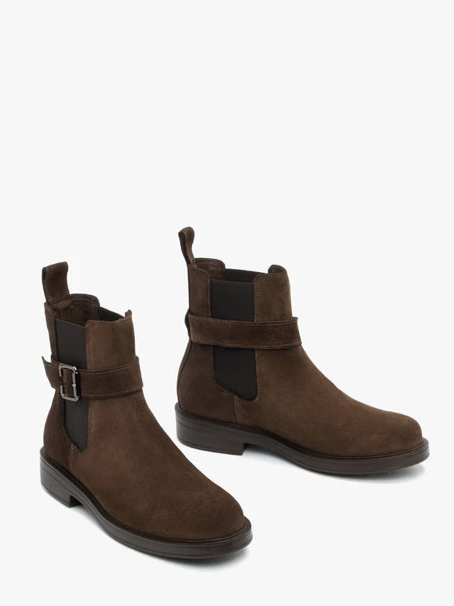 Brown suede Chelsea boots