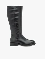 Schwarz genarbte Lederstiefel