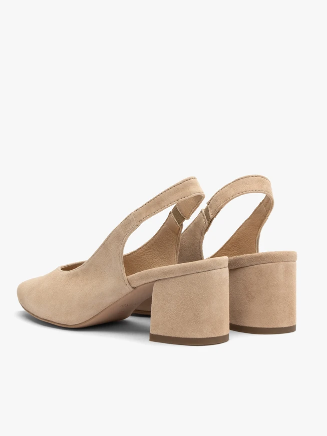 Beigefarbene Slingback-Pumps ohne Absatz