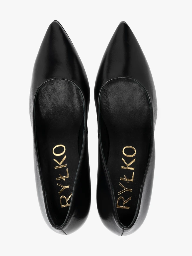 Schwarze Pumps mit klobigem Stilettoabsatz