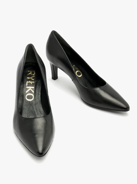 Black stiletto pumps