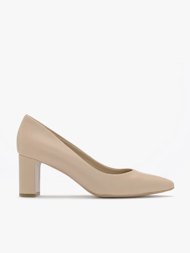 Beigefarbene Pumps mit Stilettoabsatz