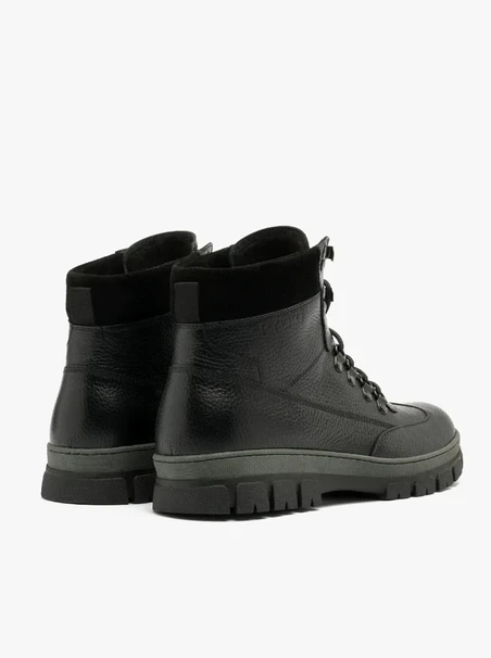 Schwarze Herrenstiefel
