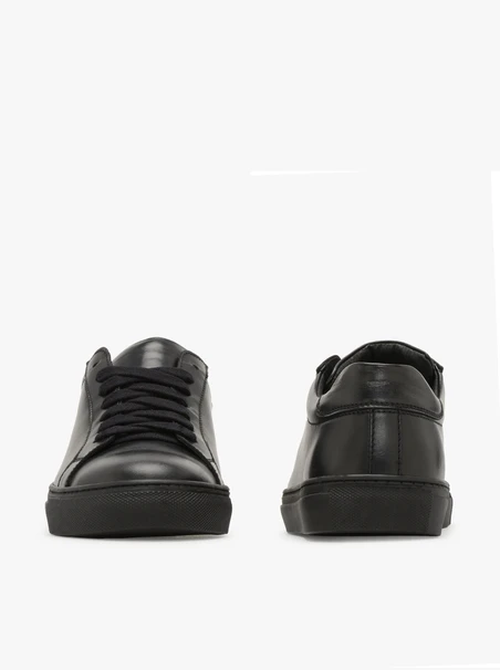 Black men’s sneakers