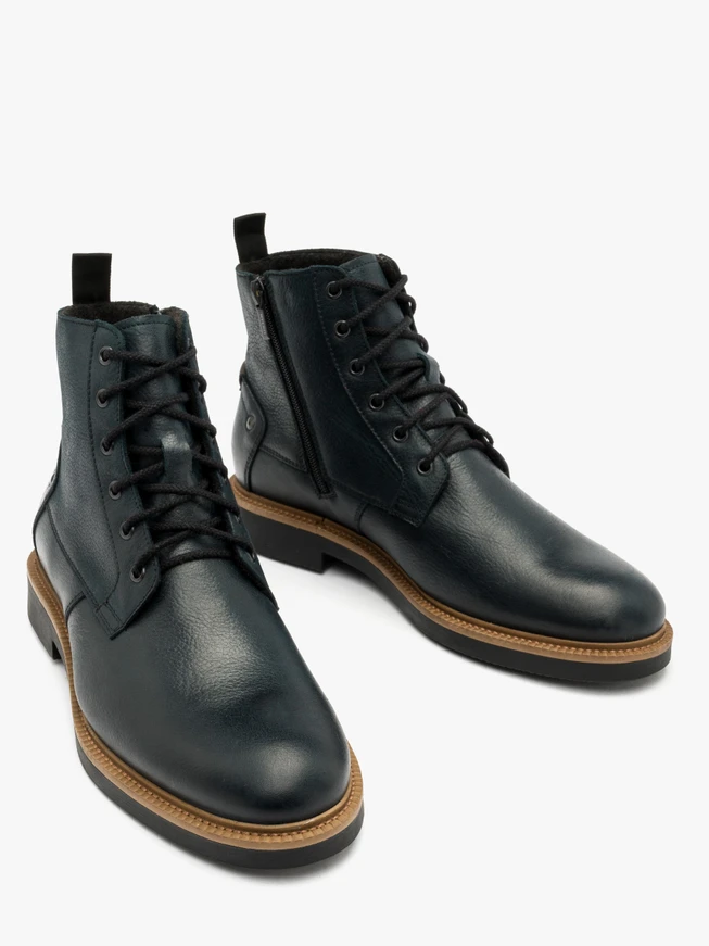 Schwarze Herrenstiefel