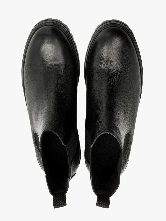 Schwarze Herrenslipper mit leichter Sohle